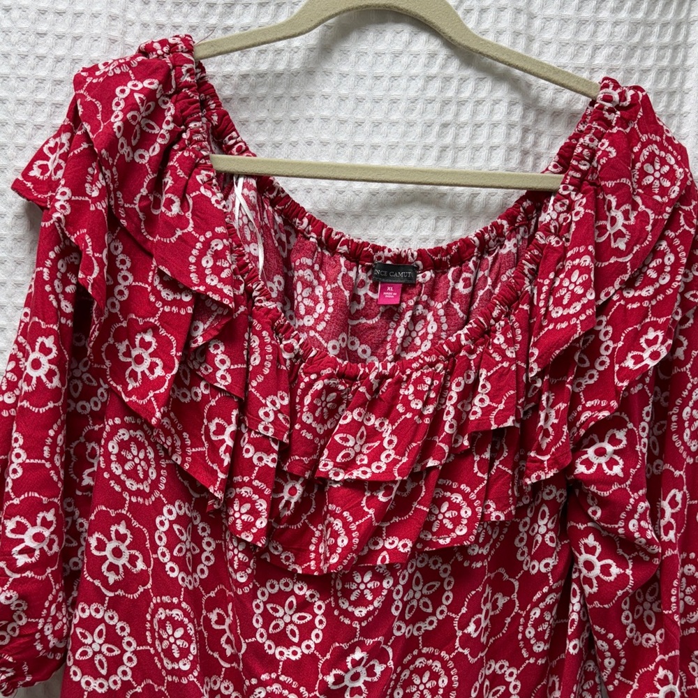 Vince Camuto Red and White Floral Ruffle Blouse